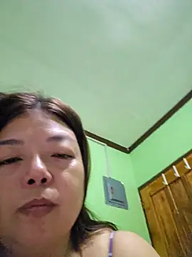 Snapshot of allesandra11 chatting on 12/18/25, 06:47 allesandra11 online show from 12/18/25, 06:47