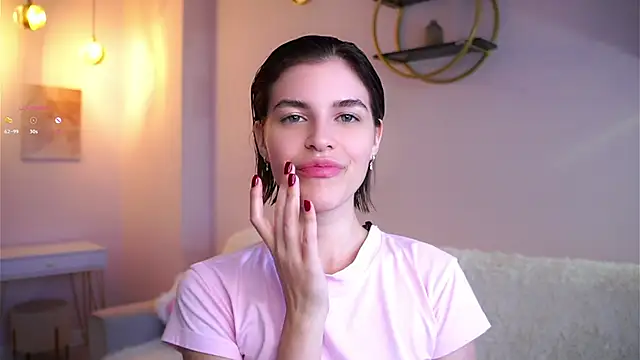 EleneButton online show from 09/28/25, 01:33