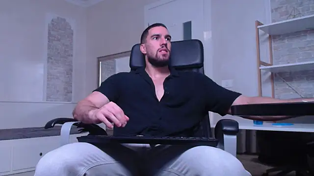 IvanHydee online show from 09/21/25, 04:47