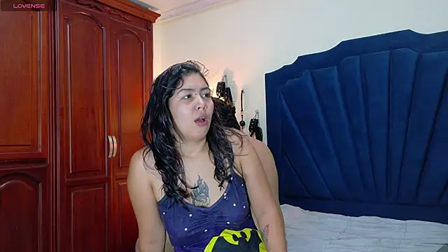 RoxyandAron2 online show from 05/19/26, 12:11