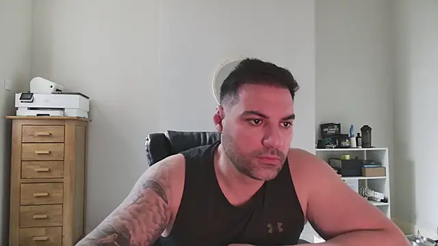 AdrianoMuscle online show from 09/17/25, 10:06