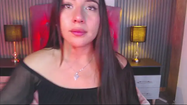 Snapshot of Bonnali_lune chatting on 11/22/25, 10:31 Bonnali lune online show from 11/22/25, 10:31