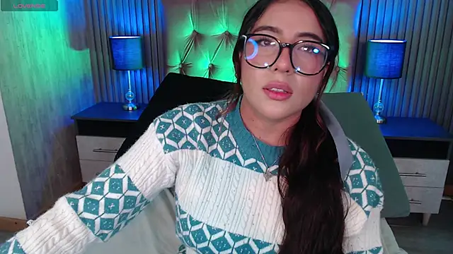 Snapshot of Bonnali_lune chatting on 12/04/25, 10:29 Bonnali lune online show from 12/04/25, 10:29