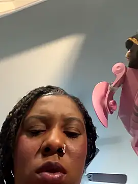 Snapshot of MsSuperWettt chatting on 09/10/25, 07:03 MsSuperWettt online show from 09/10/25, 07:03