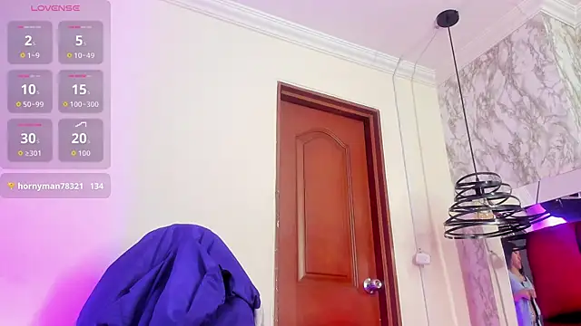 Snapshot of Sheilly_brown chatting on 11/08/25, 07:45 Sheilly brown online show from 11/08/25, 07:45