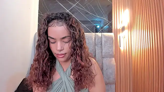 roxanne dl online show from 09/16/25, 11:44