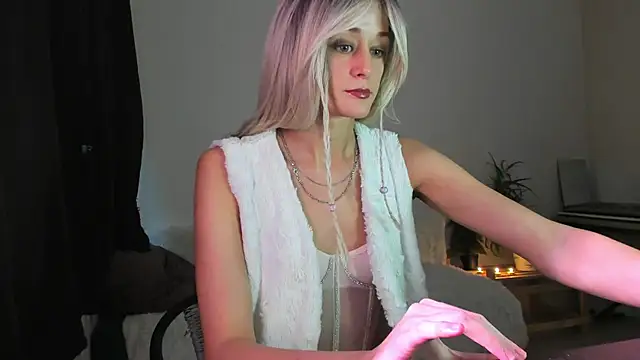 Snapshot of thief_of_hearts chatting on 11/27/25, 11:23 thief of hearts online show from 11/27/25, 11:23