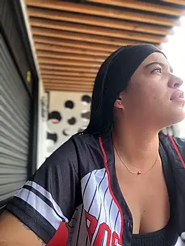 JuanitaMore01 online show from 06/11/26, 07:34