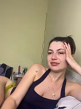Snapshot of Cute_Erika chatting on 10/24/25, 10:11 Cute Erika online show from 10/24/25, 10:11