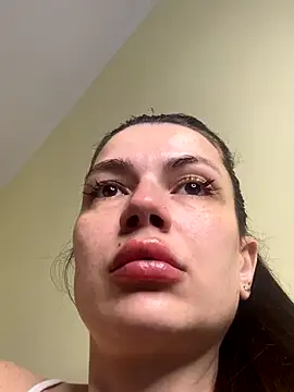 Snapshot of Cute_Erika chatting on 10/26/25, 10:32 Cute Erika online show from 10/26/25, 10:32