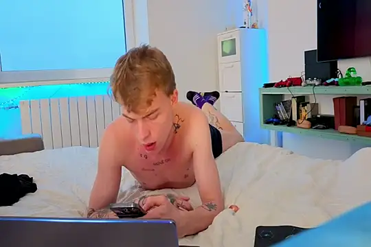 Snapshot of callmealexthx chatting on 11/07/25, 05:07 callmealexthx online show from 11/07/25, 05:07