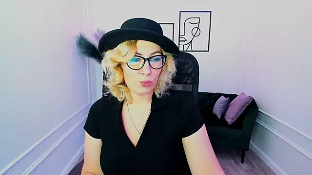 CamilaFatem online show from 09/12/25, 01:00