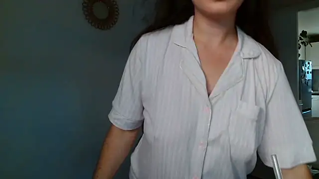 liloush   online show from 10/18/25, 01:23