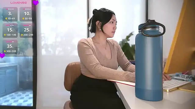 yuzhara online show from 09/10/25, 03:23