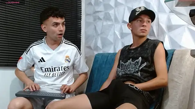 Isaac tan online show from 12/14/25, 03:12