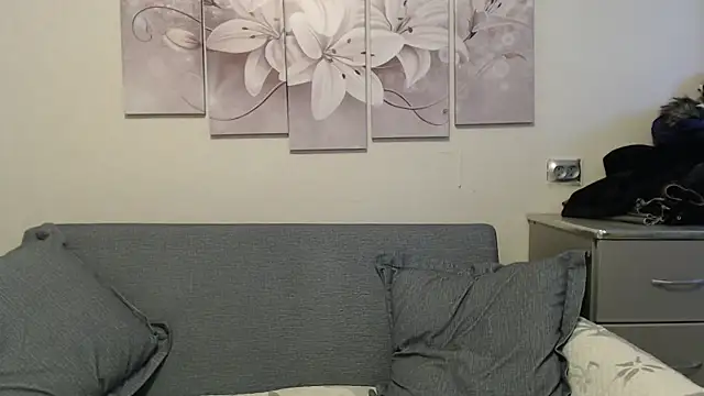 Snapshot of ProstoMaria chatting on 10/06/25, 05:38 ProstoMaria online show from 10/06/25, 05:38