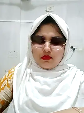 Nusrat-N online show from 06/22/26, 10:23
