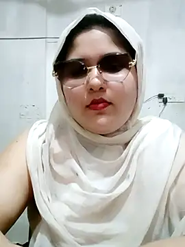 Nusrat-N online show from 07/15/26, 04:56