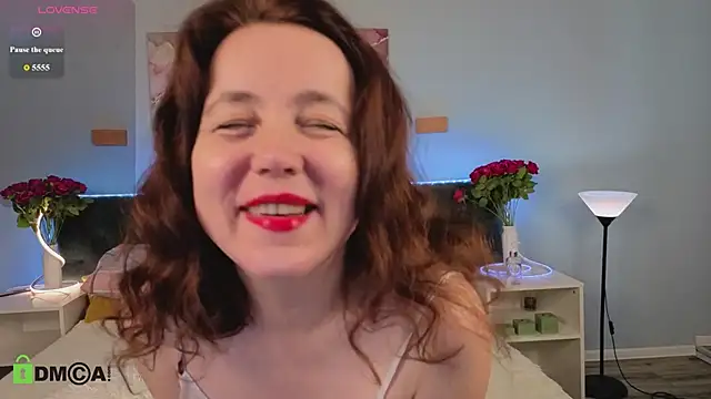Kira Adler online show from 05/13/26, 12:52
