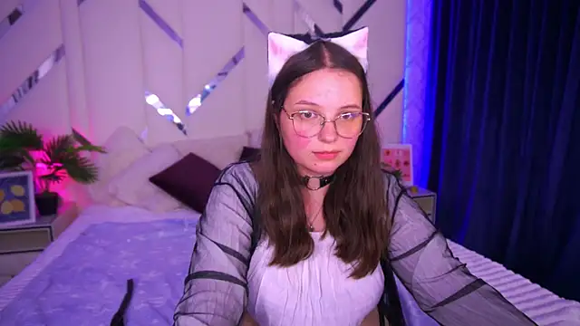 Snapshot of SophieDreamss chatting on 09/14/25, 06:51 SophieDreamss online show from 09/14/25, 06:51