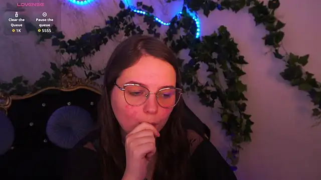 SophieDreamss online show from 11/12/25, 02:28