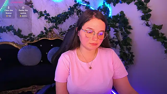 SophieDreamss online show from 11/15/25, 03:08