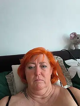 Snapshot of TerezaVelvet chatting on 06/16/26, 01:25 TerezaVelvet online show from 06/16/26, 01:25