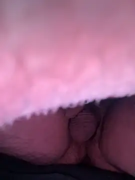 Snapshot of makeyoucum1716 chatting on 09/14/25, 03:49 makeyoucum1716 online show from 09/14/25, 03:49