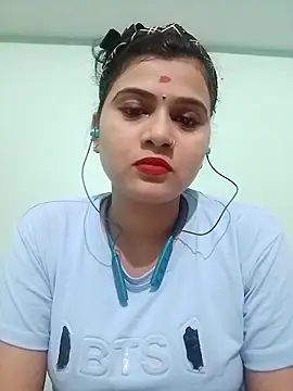 Snapshot of Kavya-Tiwari chatting on 09/10/25, 05:46 Kavya-Tiwari online show from 09/10/25, 05:46