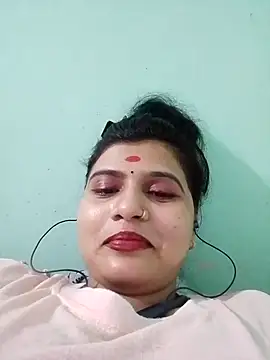 Snapshot of Kavya-Tiwari chatting on 09/21/25, 08:10 Kavya-Tiwari online show from 09/21/25, 08:10