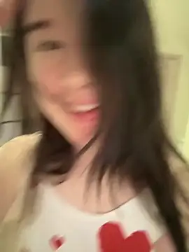 Snapshot of Marryme- chatting on 11/22/25, 01:32 Marryme- online show from 11/22/25, 01:32