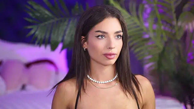 Snapshot of LalaRoze chatting on 09/13/25, 07:13 LalaRoze online show from 09/13/25, 07:13