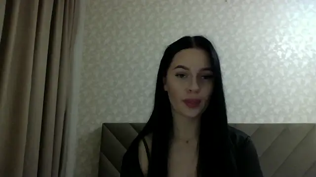 Lulii24 online show from 10/01/25, 11:55