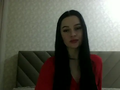 Snapshot of Lulii24 chatting on 02/04/26, 01:11 Lulii24 online show from 02/04/26, 01:11