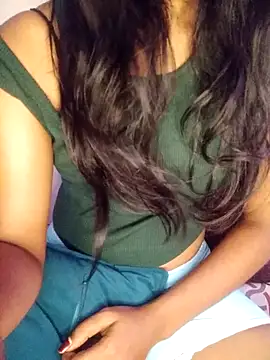 Snapshot of trending_tamizhachii chatting on 10/04/25, 06:33 trending tamizhachii online show from 10/04/25, 06:33