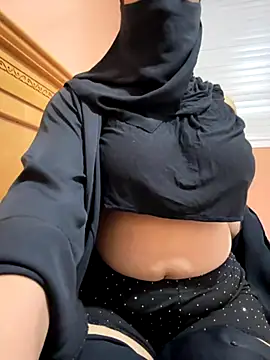  Laiali  online show from 09/24/25, 12:08