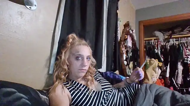 flavi1996 online show from 09/28/25, 05:46