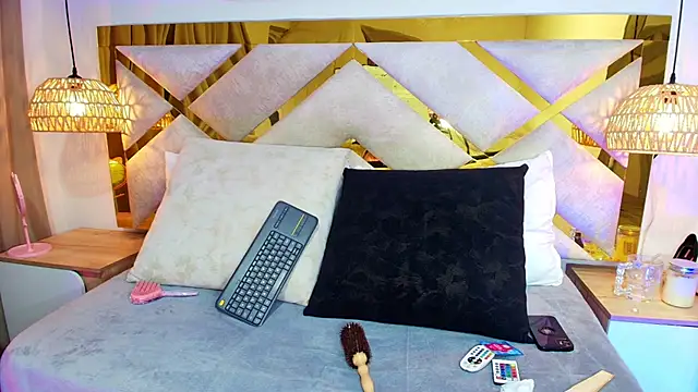 Scarlett Vegaa online show from 09/15/25, 01:11