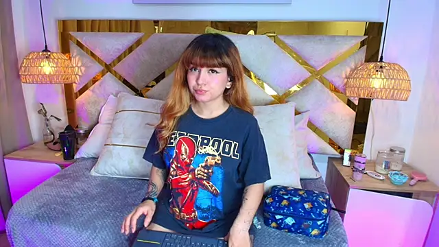 Scarlett Vegaa online show from 10/25/25, 11:51