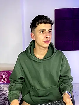 AdrianRinaldi online show from 10/05/25, 08:34