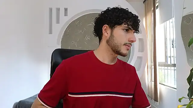 Snapshot of Rafael_Mendezz chatting on 09/14/25, 08:19 Rafael Mendezz online show from 09/14/25, 08:19