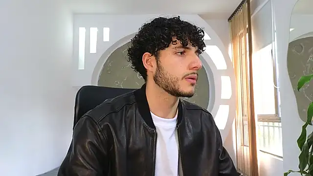 Snapshot of Rafael_Mendezz chatting on 09/18/25, 08:55 Rafael Mendezz online show from 09/18/25, 08:55