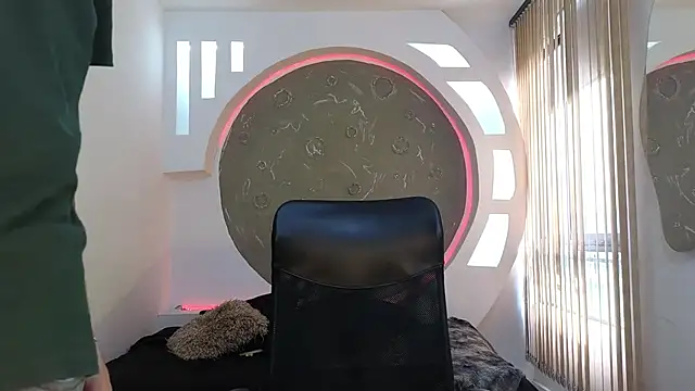 Snapshot of Rafael_Mendezz chatting on 10/07/25, 08:50 Rafael Mendezz online show from 10/07/25, 08:50