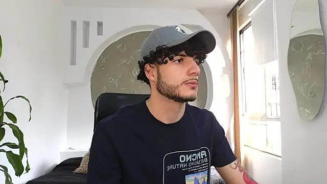 Snapshot of Rafael_Mendezz chatting on 10/09/25, 08:40 Rafael Mendezz online show from 10/09/25, 08:40