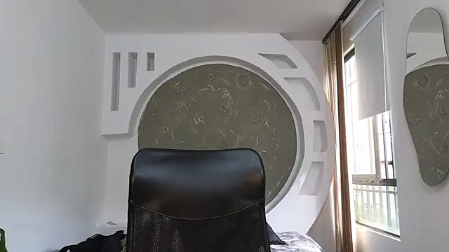 Snapshot of Rafael_Mendezz chatting on 10/15/25, 08:31 Rafael Mendezz online show from 10/15/25, 08:31