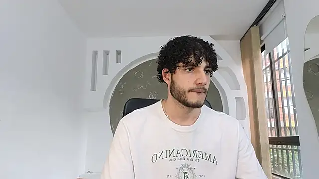 Snapshot of Rafael_Mendezz chatting on 11/04/25, 08:41 Rafael Mendezz online show from 11/04/25, 08:41