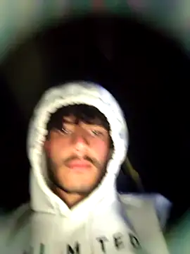 Snapshot of Rafael_Mendezz chatting on 12/01/25, 03:11 Rafael Mendezz online show from 12/01/25, 03:11