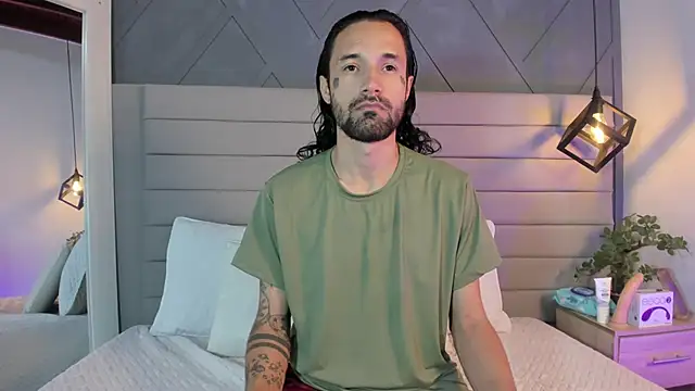 Hisoka 011 online show from 11/02/25, 12:07