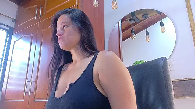 Jennifer Vega1 online show from 05/06/26, 08:25