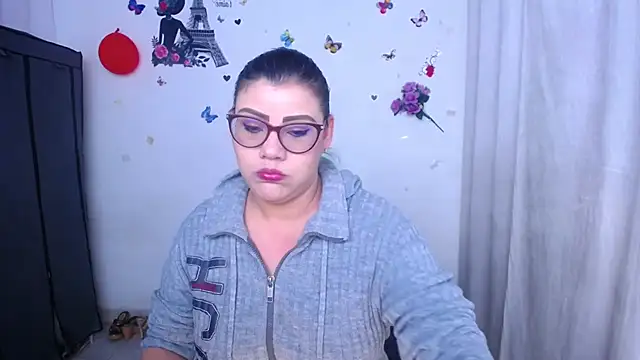 Snapshot of ValeriaHairy chatting on 09/21/25, 05:20 ValeriaHairy online show from 09/21/25, 05:20